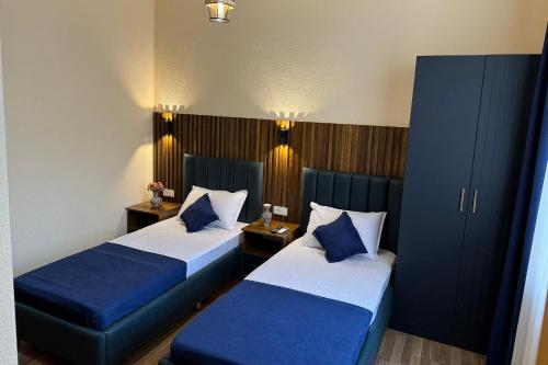 shakuri guest house