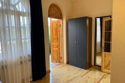 shakuri guest house