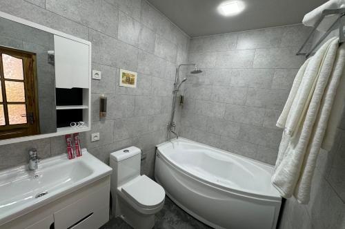 shakuri guest house