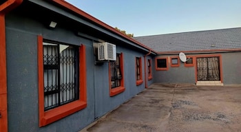 Blueville Guest House,,2 star