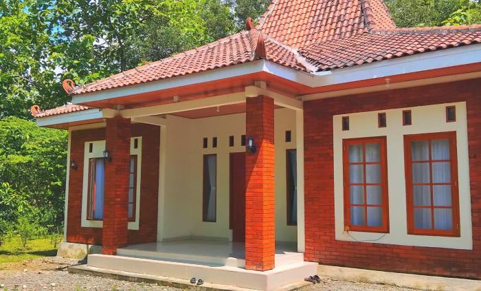 amini guest house