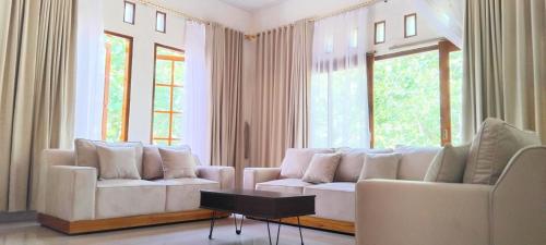 amini guest house
