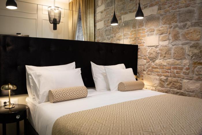 luxury rooms golden palace city centre