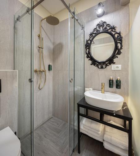luxury rooms golden palace city centre