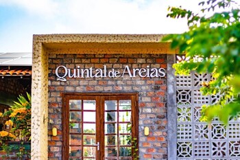 Quintal De Areias,,2 star