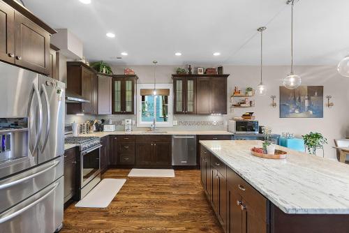 madrona bliss a modern escape