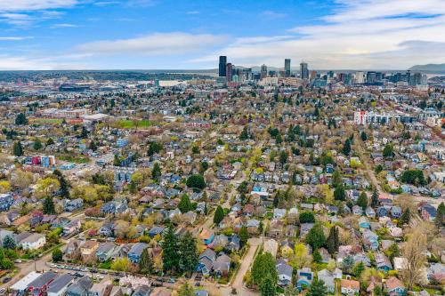 madrona bliss a modern escape