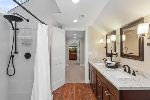 madrona bliss a modern escape