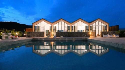 le pavilion pool villa