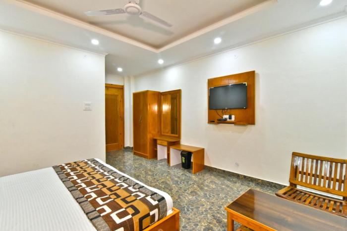 hotel pine view 5 star feeling near cricket stadium 5 km vpo sudher dharamshala