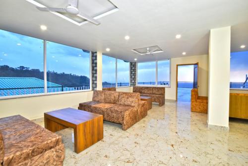 hotel pine view 5 star feeling near cricket stadium 5 km vpo sudher dharamshala