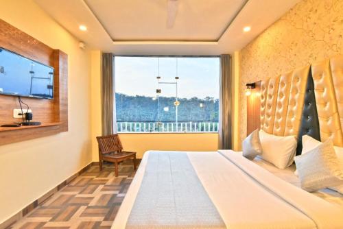 hotel pine view 5 star feeling near cricket stadium 5 km vpo sudher dharamshala