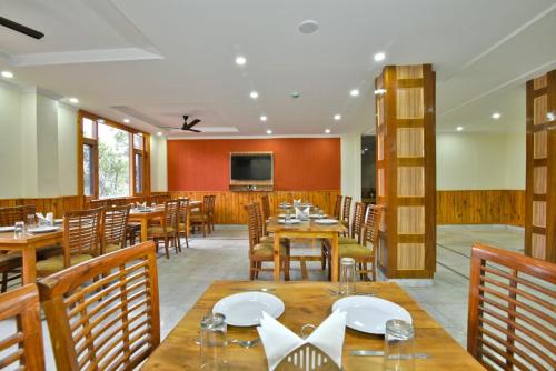 hotel pine view 5 star feeling near cricket stadium 5 km vpo sudher dharamshala