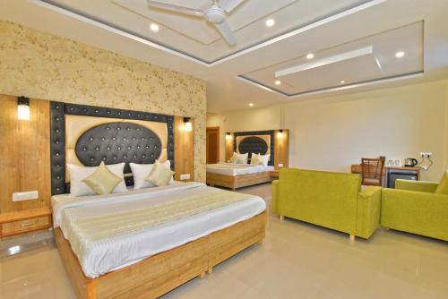 hotel pine view 5 star feeling near cricket stadium 5 km vpo sudher dharamshala
