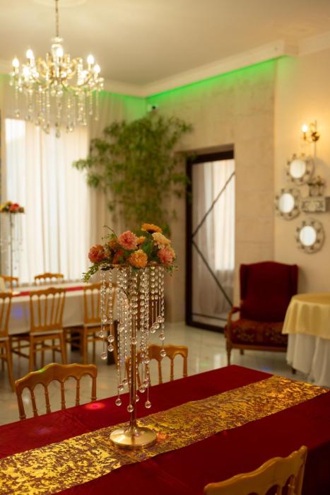 hotel and restaurant villa givisi