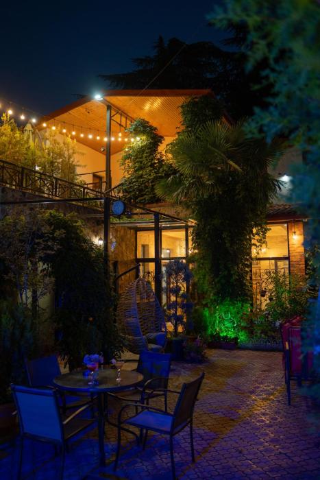 hotel and restaurant villa givisi