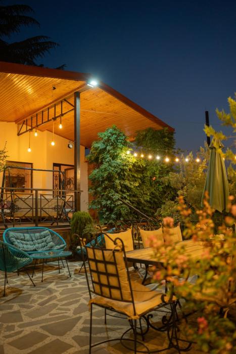 hotel and restaurant villa givisi