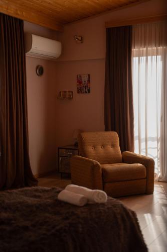 hotel and restaurant villa givisi