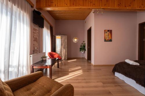 hotel and restaurant villa givisi