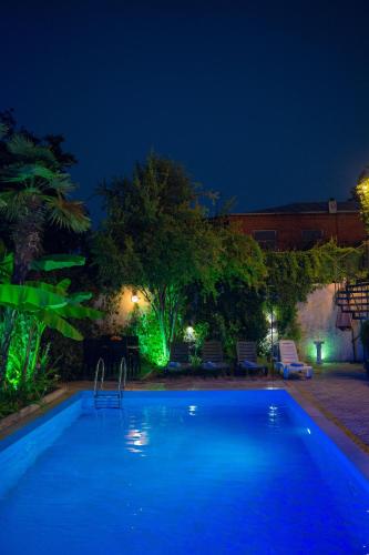hotel and restaurant villa givisi