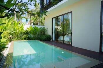 Tree O'clock Pool Villa - Phuket,,3 star