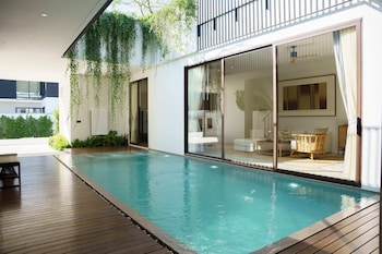 Tree O'clock Pool Villa - Phuket,,3 star