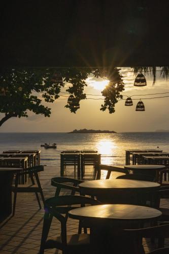 kira baya koh samed