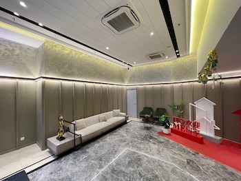 Agile Residence Trx By Isabella,,4 star