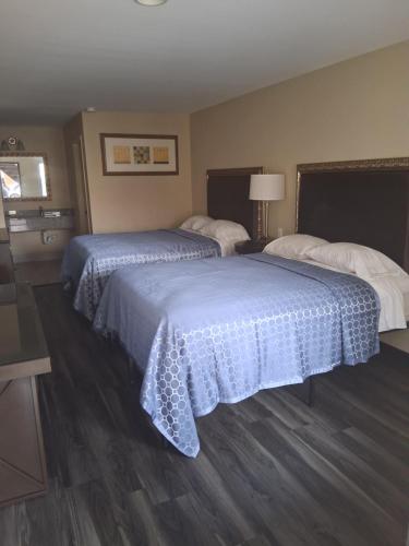 cameron inn and suites