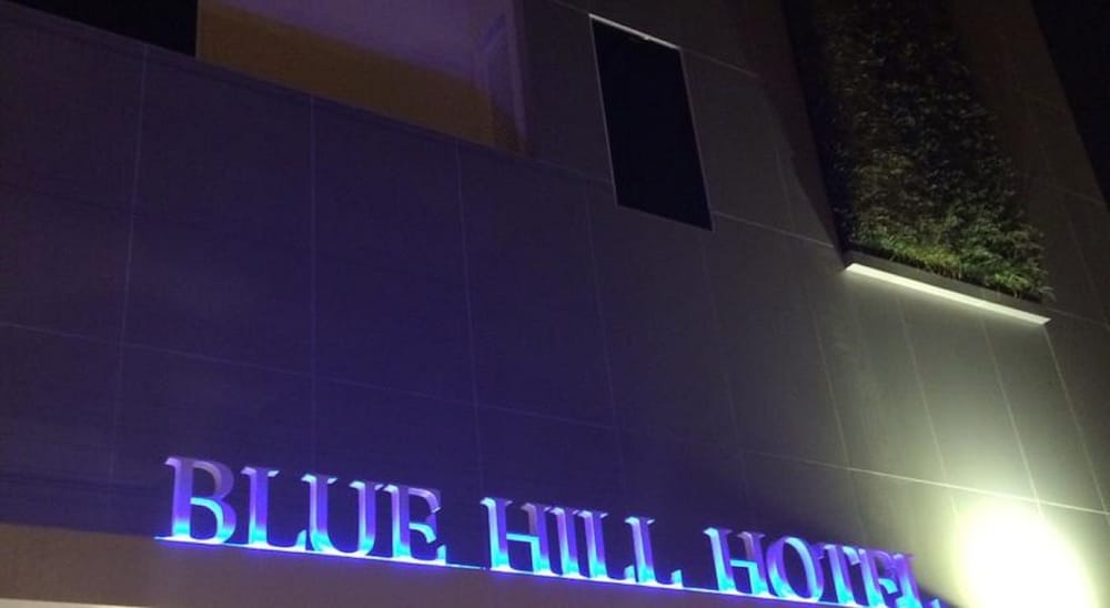 blue hill hotel
