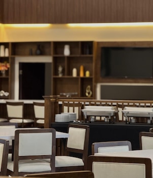 hangar inn tijuana