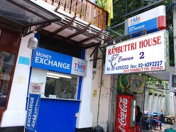 rambuttri house