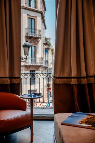 serras sevilla