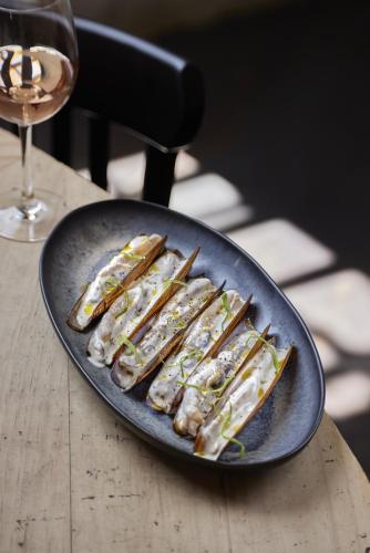 serras sevilla