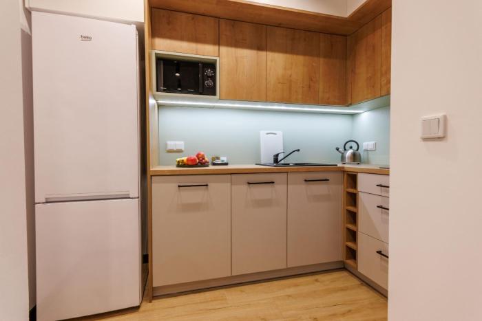 zeus apartments
