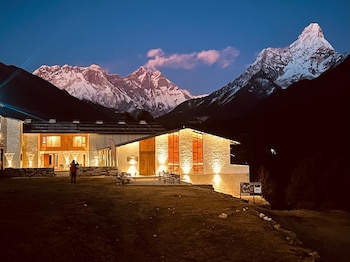 the himalayan tyangboche