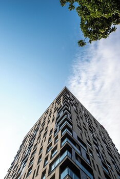 apartament tower by kairos apartments
