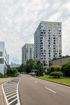 apartament tower by kairos apartments