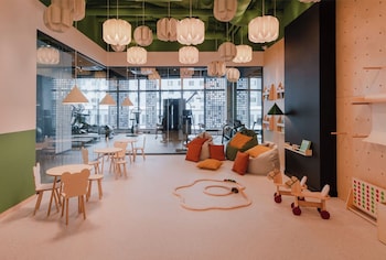 apartament tower by kairos apartments