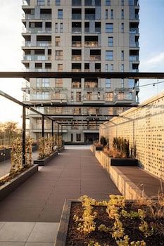 apartament tower by kairos apartments