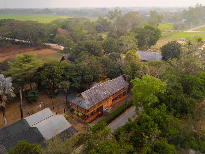 ban maebo local stay