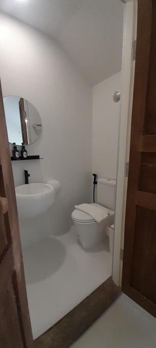 to the moon guesthouse