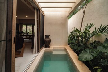 casa leela m11
