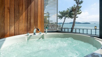 Sacheon Ara Private Pool Villa,,3 star