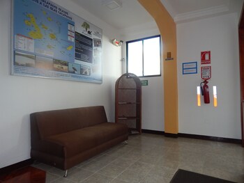 Hotel Los Algarrobos,Puerto Baquerizo Moreno>>Galapagos,3 star