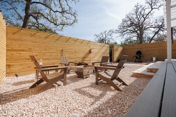 secluded luxury couples cabin sauna pool