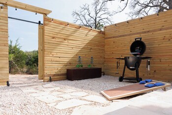 secluded luxury couples cabin sauna pool