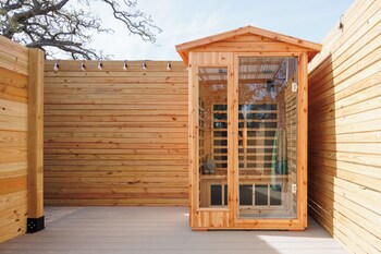secluded luxury couples cabin sauna pool