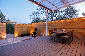 secluded luxury couples cabin sauna pool