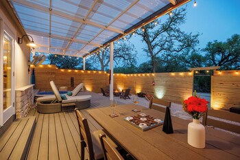secluded luxury couples cabin sauna pool